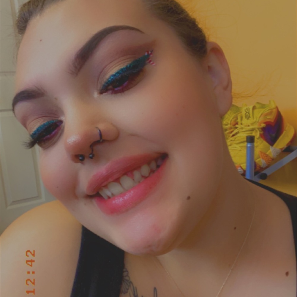 Meet your Posher, Natalie